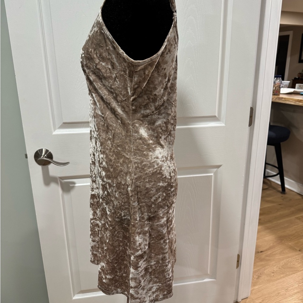 Love, Fire Velvet Dress in Tan women’s small - Picture 8 of 10